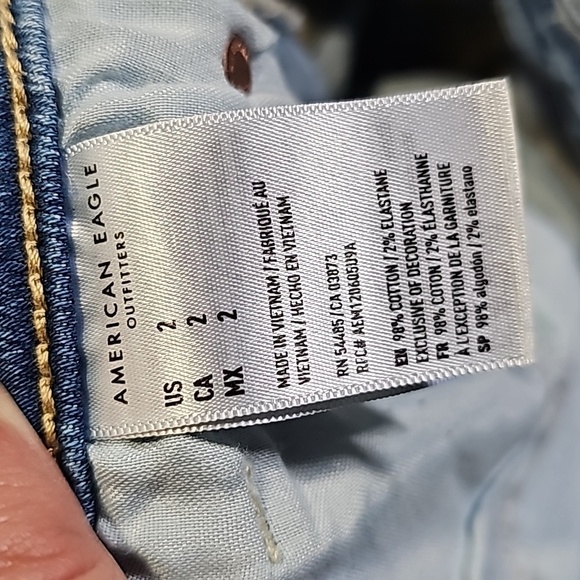 American Eagle super stretch size 2 high rise jean shorts - Picture 8 of 8